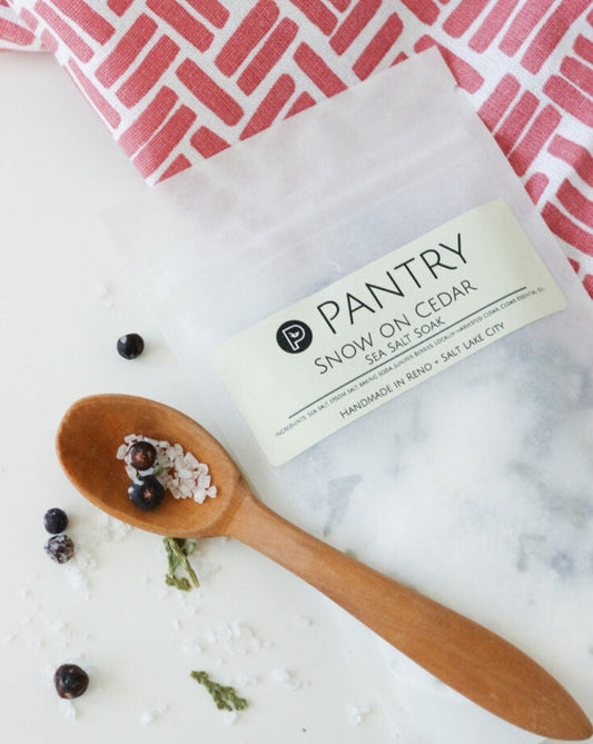 Snow on Cedar Sea Salt Soak - Cedar and Juniper Mineral Bath